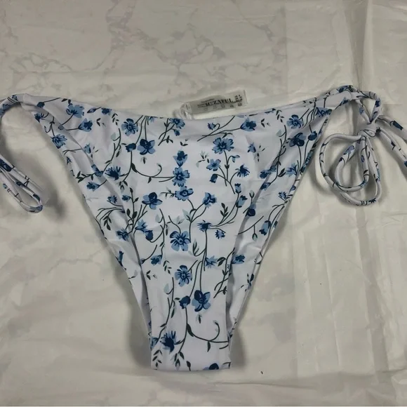 ZAFUL 2 PIECE FLORAL BIKINI SWIMSUIT SIZE 6 - Picture 2 of 7